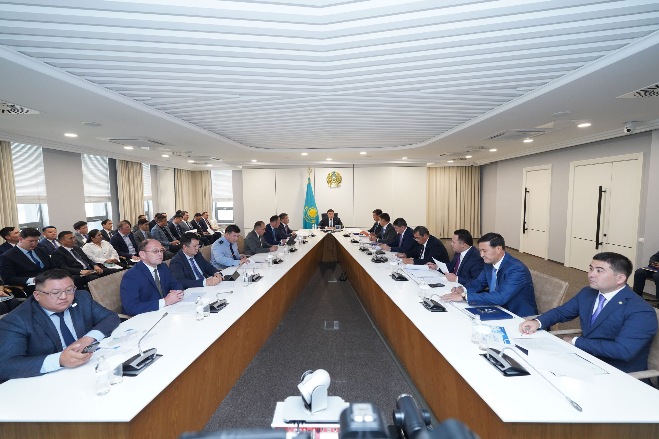 ТУРКЕСТАН: В ДОРОЖНОЙ ОТРАСЛИ ВЕДУТСЯ СТРОИТЕЛЬНЫЕ РАБОТЫ НА 224 ОБЪЕКТАХ ПРОТЯЖЕННОСТЬЮ 1138,1 КМ