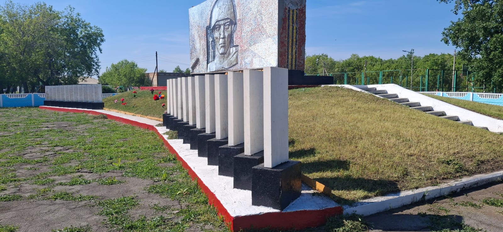 Благоустройство памятника