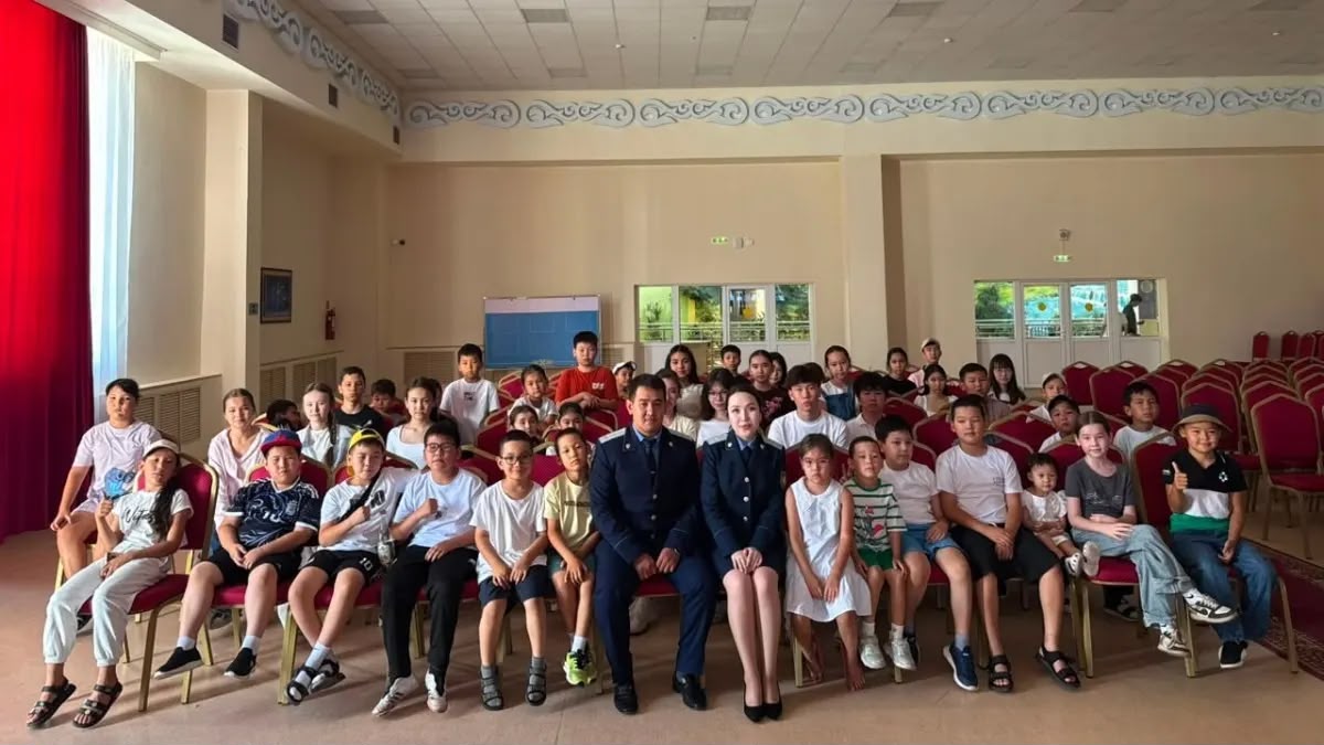 В Астане прошла профилактическая встреча для школьников на тему безопасности