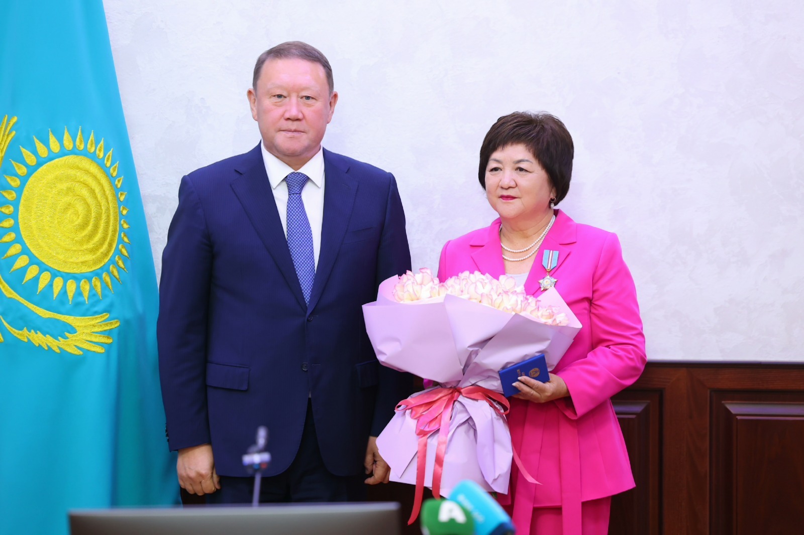 Сегодня в Костанайской области состоялось знаменательное событие, наполненное глубоким уважением и искренней благодарностью к людям, посвятившим свою жизнь благородному делу просвещения.