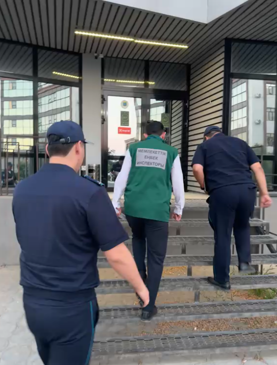🔹Проведены рейдовые мероприятия в сфере труда несовершеннолетних