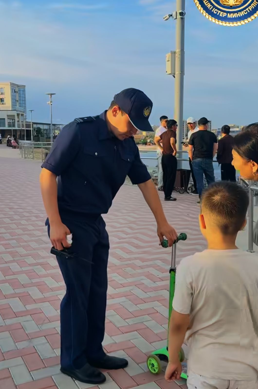 Полицейские Мангистау проводят рейды на побережье моря