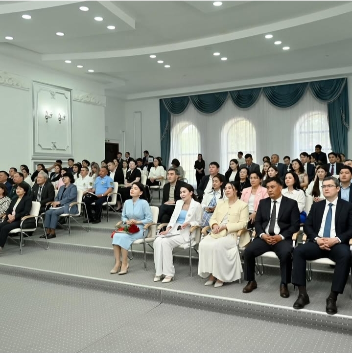 Ағымдағы жылдың 15 маусым күні Қ. Жұбанов атындағы Ақтөбе өңіраралық университетінде Ақтөбе облыстық сотының ұйымдастыруымен Қазақстан Республикасында әкімшілік әділеттің құрылғанына 5 жыл толуына орай «Әкімшілік әділет: бүгіні мен болашағы» тақырыбында ғылыми-тәжірибелік конференция өтті.