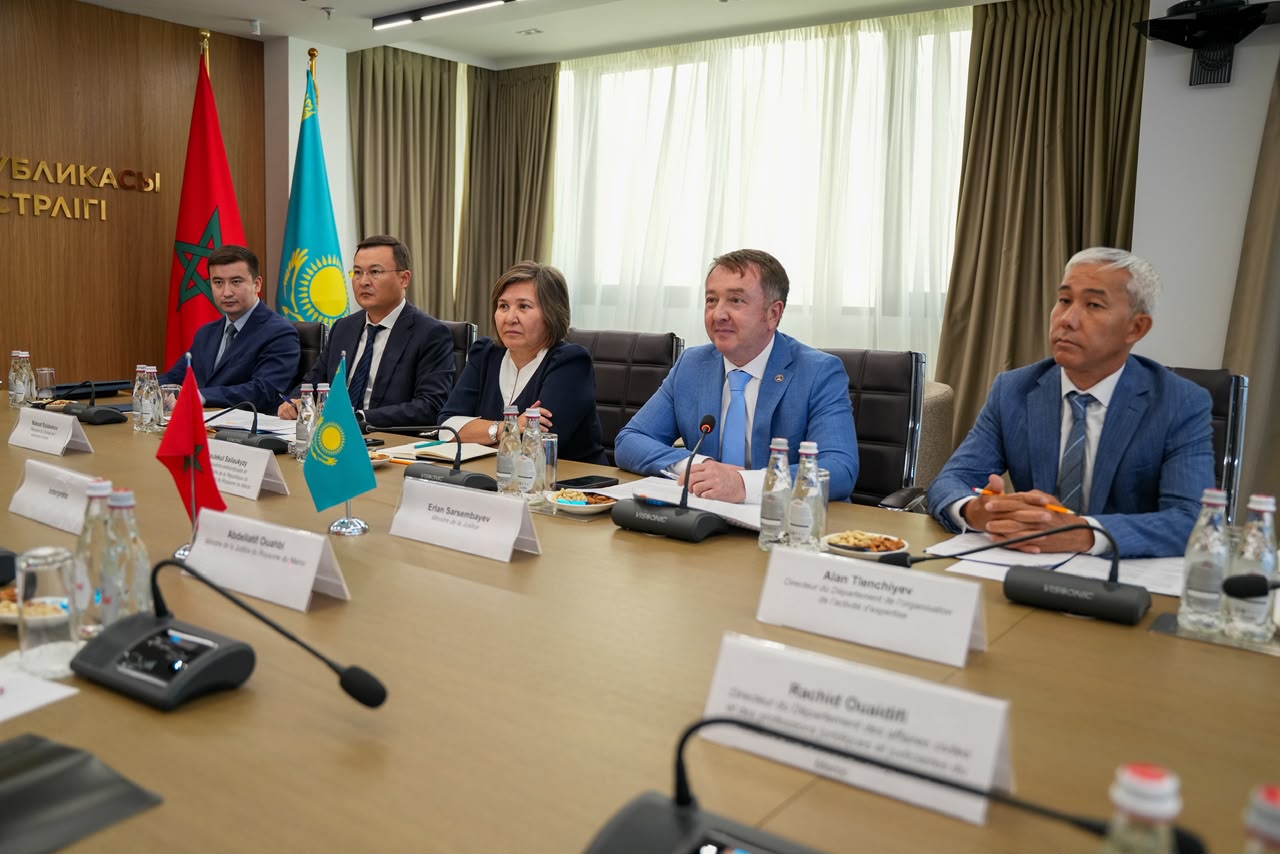 3 августа 2026 года состоялась встреча Министра юстиции Республики Казахстан Сарсембаева Ерлана Жаксылыковича с официальной делегацией во главе с Министром юстиции Королевства Марокко Абделаттифом Уахби
