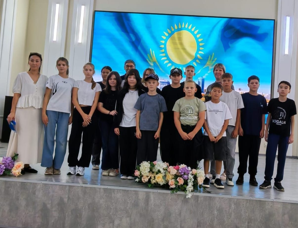 Достық үйі жас қонақтарға мәдениет пен бірлік әлемін ашты
