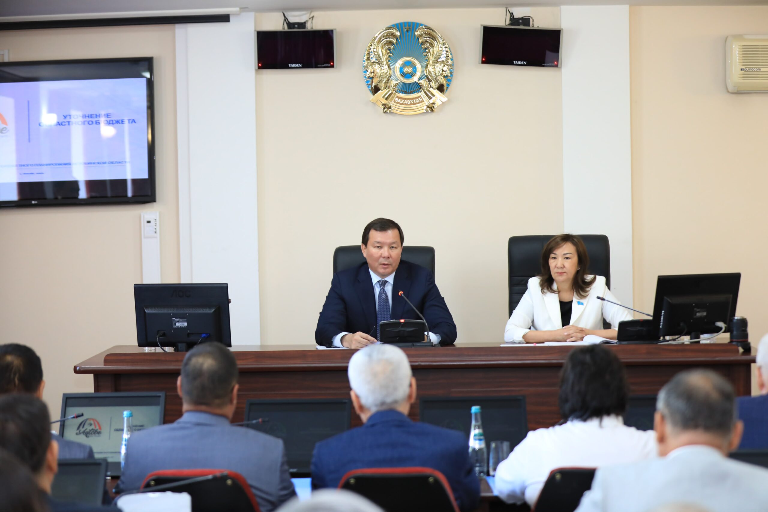 Состоялась внеочередная двадцать шестая сессия областного маслихата