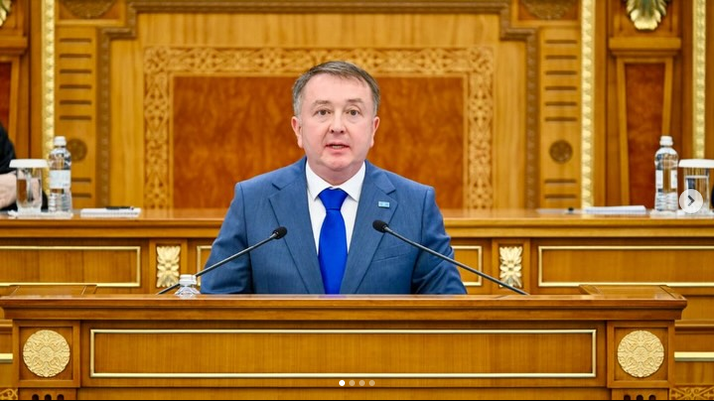 Министр юстиции представил в Мажилисе проект конституционного закона «О Президенте»