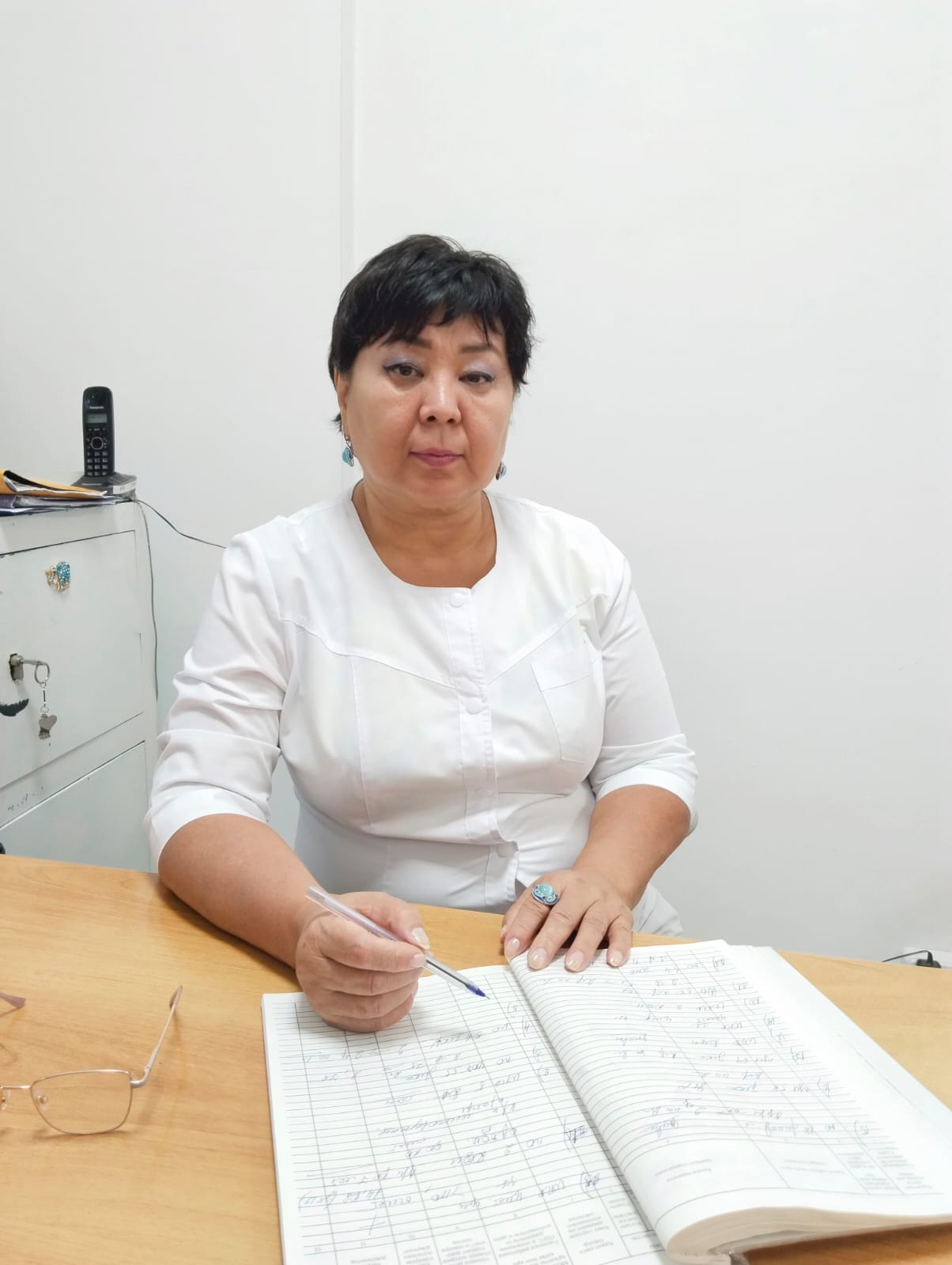 Услуги специалиста жестового языка для лиц с инвалидностью по слуху: порядок предоставления в Казахстане