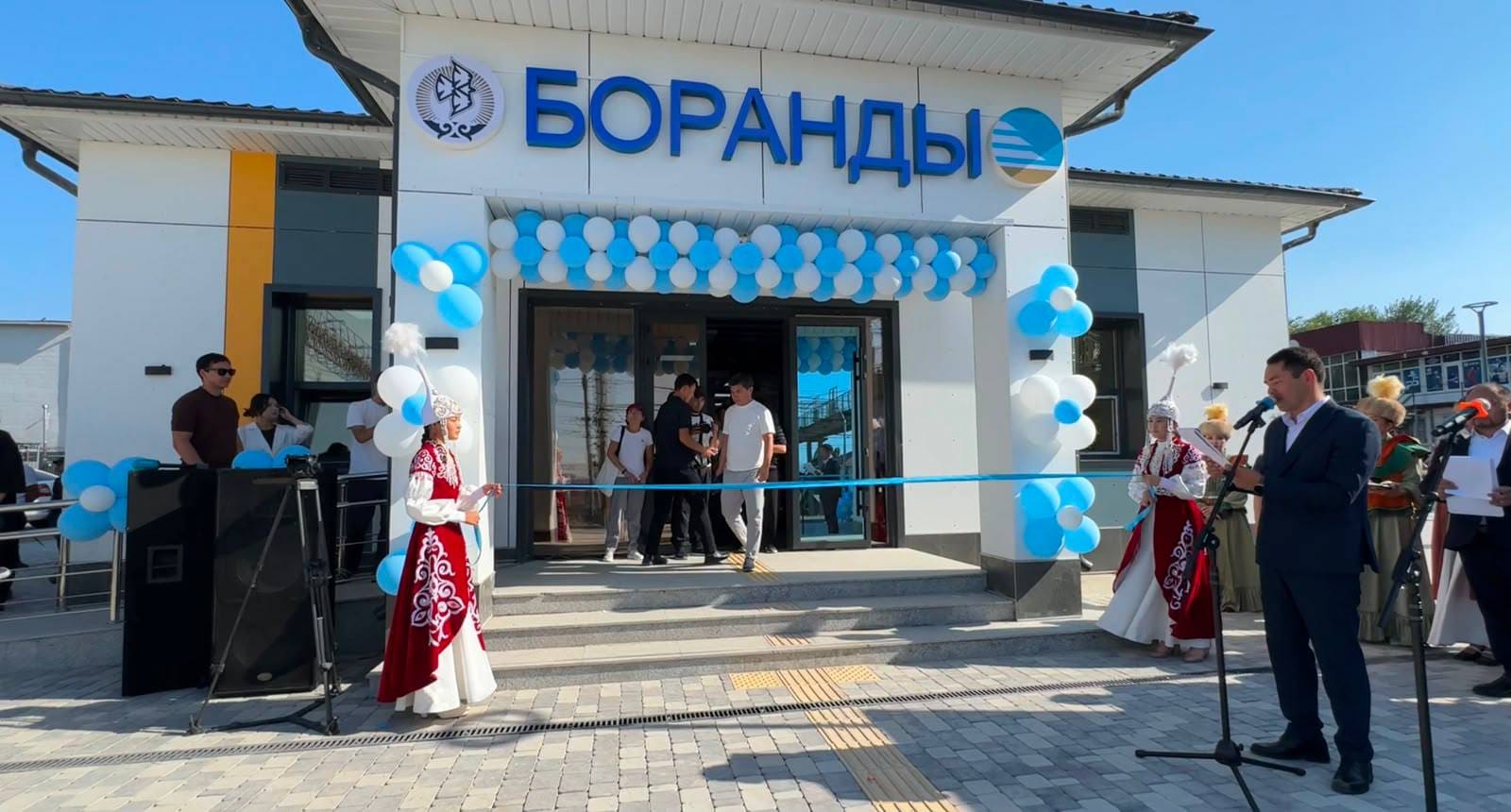 Станция Боранды встречает пассажиров обновленным железнодорожным вокзалом