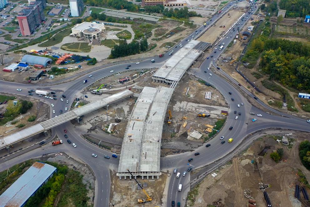 Строительство двухуровневой развязки в Усть-Каменогорске: основные конструкции практически завершены