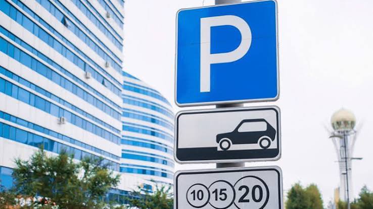 В Астане запущена новая система платных парковок UIMS Parking