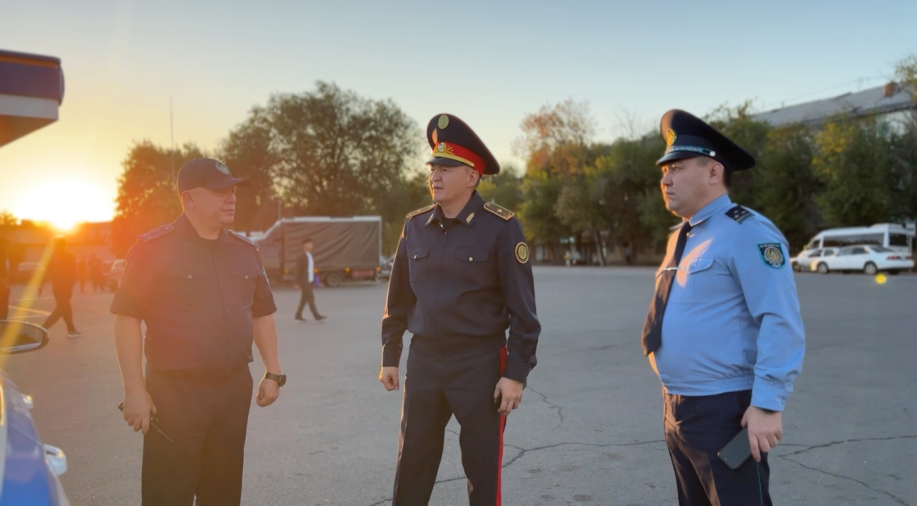 Закон и порядок начинается с личного участия: главный полицейский Жетісу провёл обход Талдыкоргана