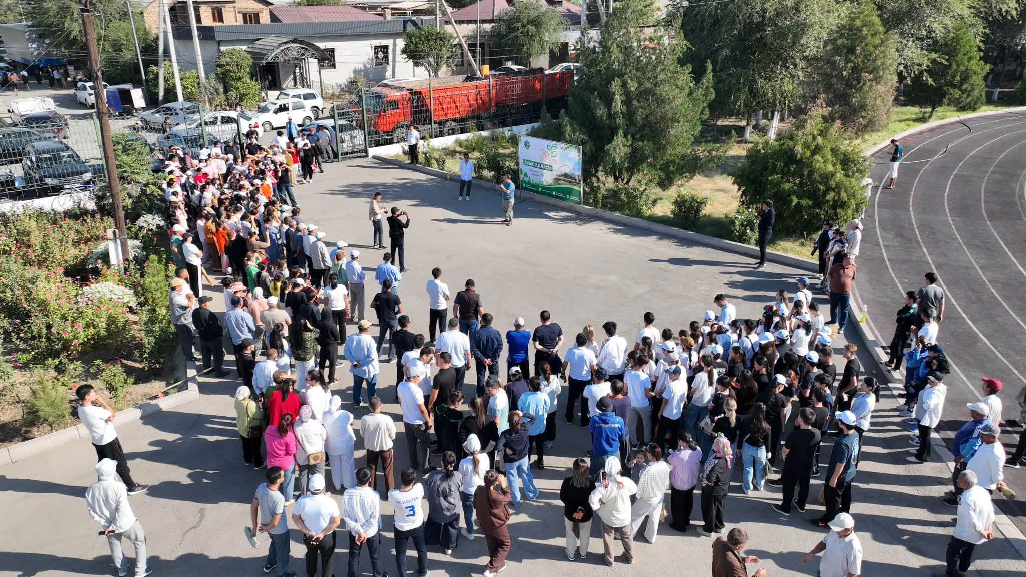 ТУРКЕСТАН: В АРЫСИ ПРОШЕЛ ОБЩЕГОРОДСКОЙ СУББОТНИК