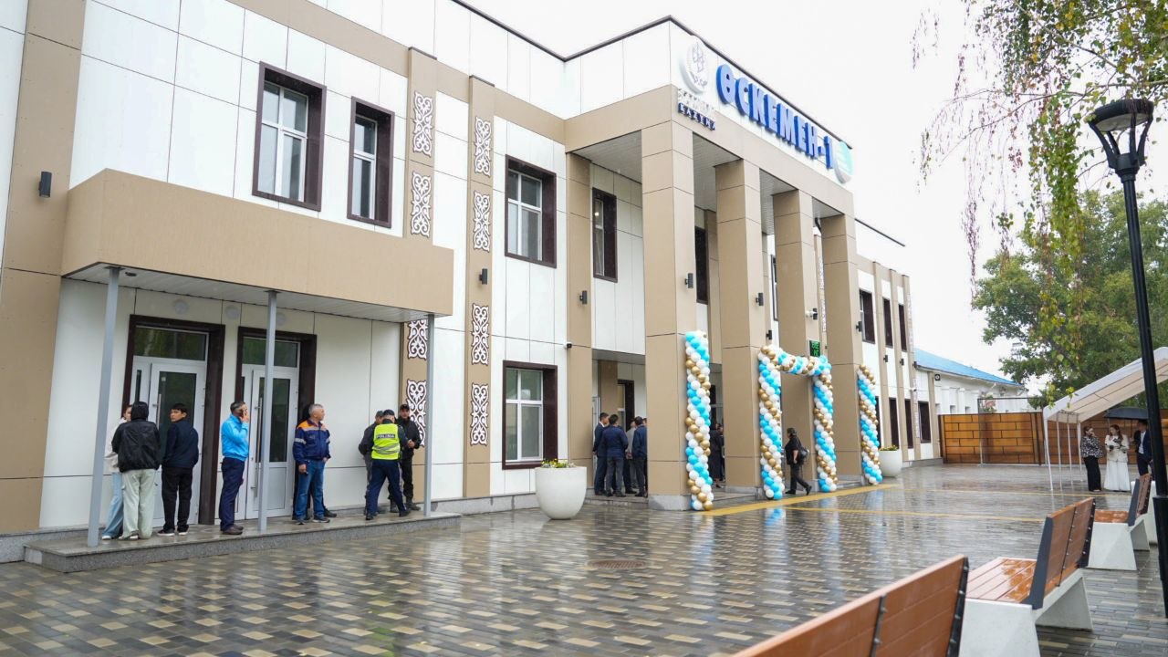В Усть-Каменогорске открылся обновленный железнодорожный вокзал