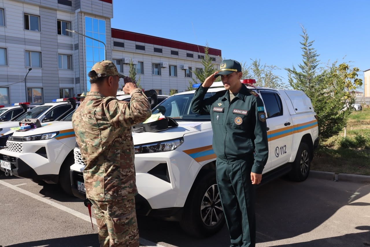 Проведен строевой смотр служебных автомобилей