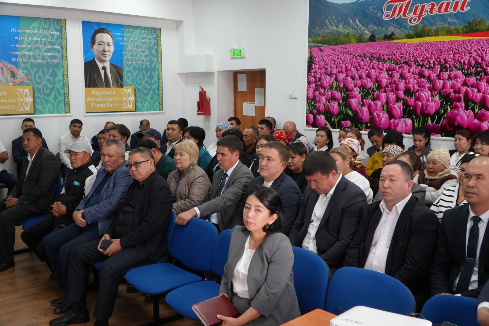 РЕГУЛЯРНЫЕ ВСТРЕЧИ АКИМА РАЙОНА С НАСЕЛЕНИЕМ ПРОДОЛЖАЮТСЯ