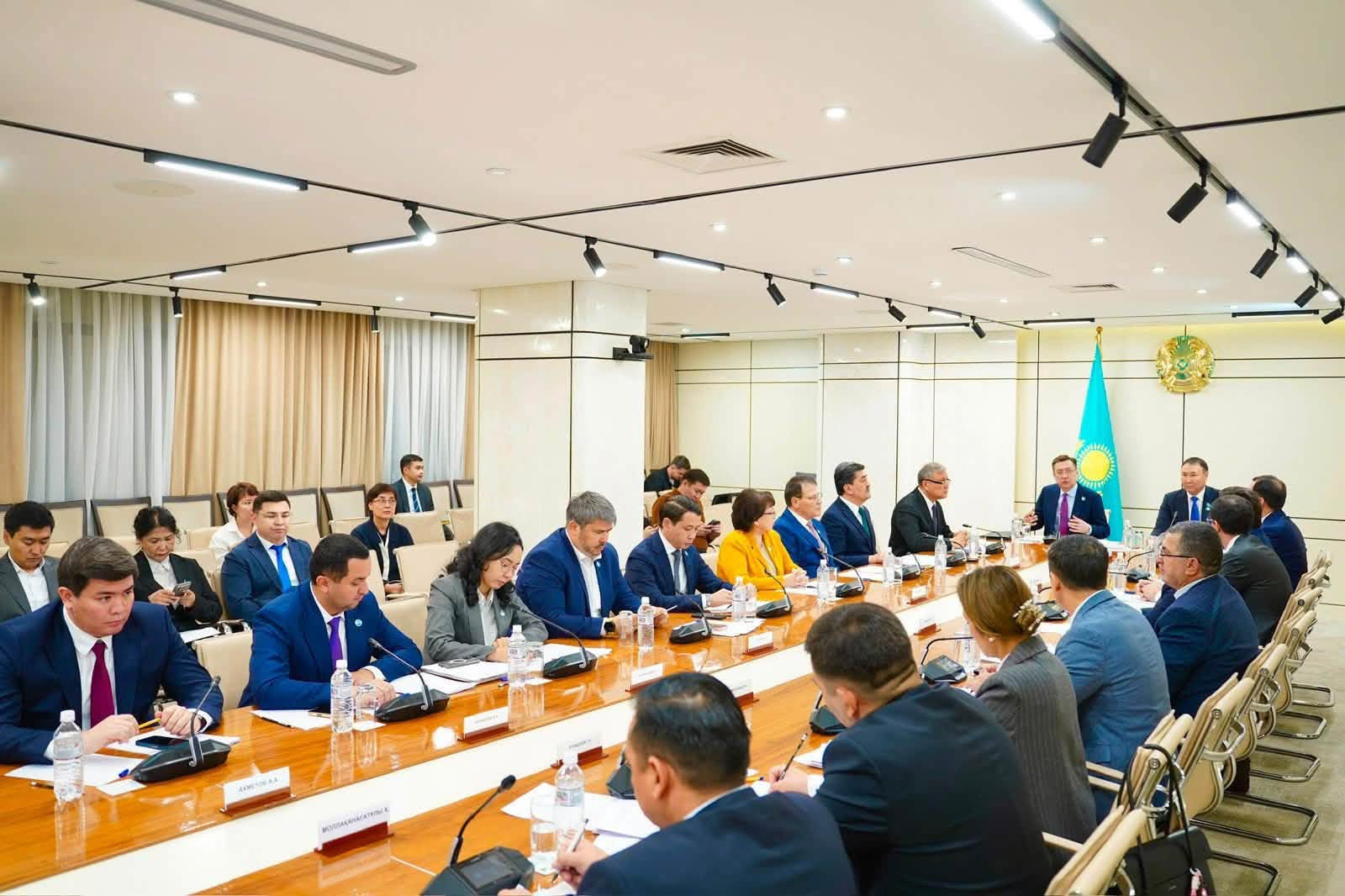 СОСТОЯЛОСЬ ПЕРВОЕ ЗАСЕДАНИЕ КОМИТЕТА ПО РЕГИОНАЛЬНОМУ РАЗВИТИЮ И МЕСТНОМУ САМОУПРАВЛЕНИЮ НАРОДНОГО СОВЕТА КАЗАХСТАНА