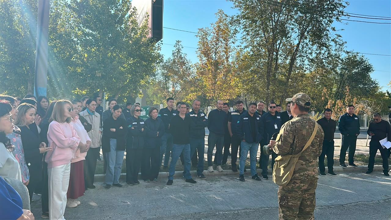 В офисе ТОО «Karabatan Utility Solutions» проведена тренировка по действиям при землетрясении