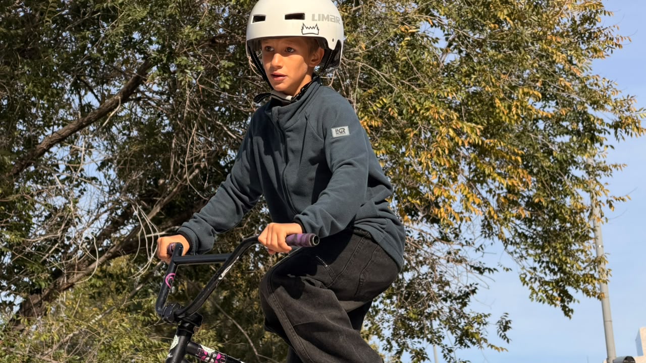В РАЙОНЕ БАЙҚОҢЫР ПРОШЛО МОЛОДЁЖНОЕ СПОРТИВНОЕ МЕРОПРИЯТИЕ «FLY-PARK LAST RIDE26»