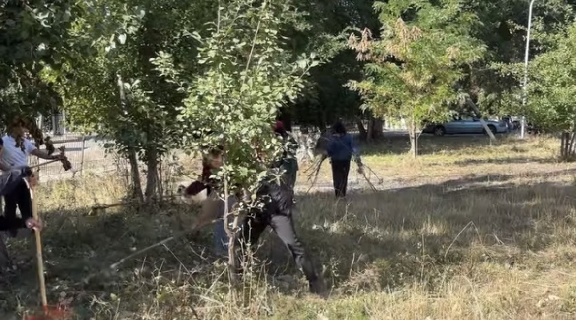 «Таза Қазақстан»: в Ескельдинском районе прошёл субботник 🌿