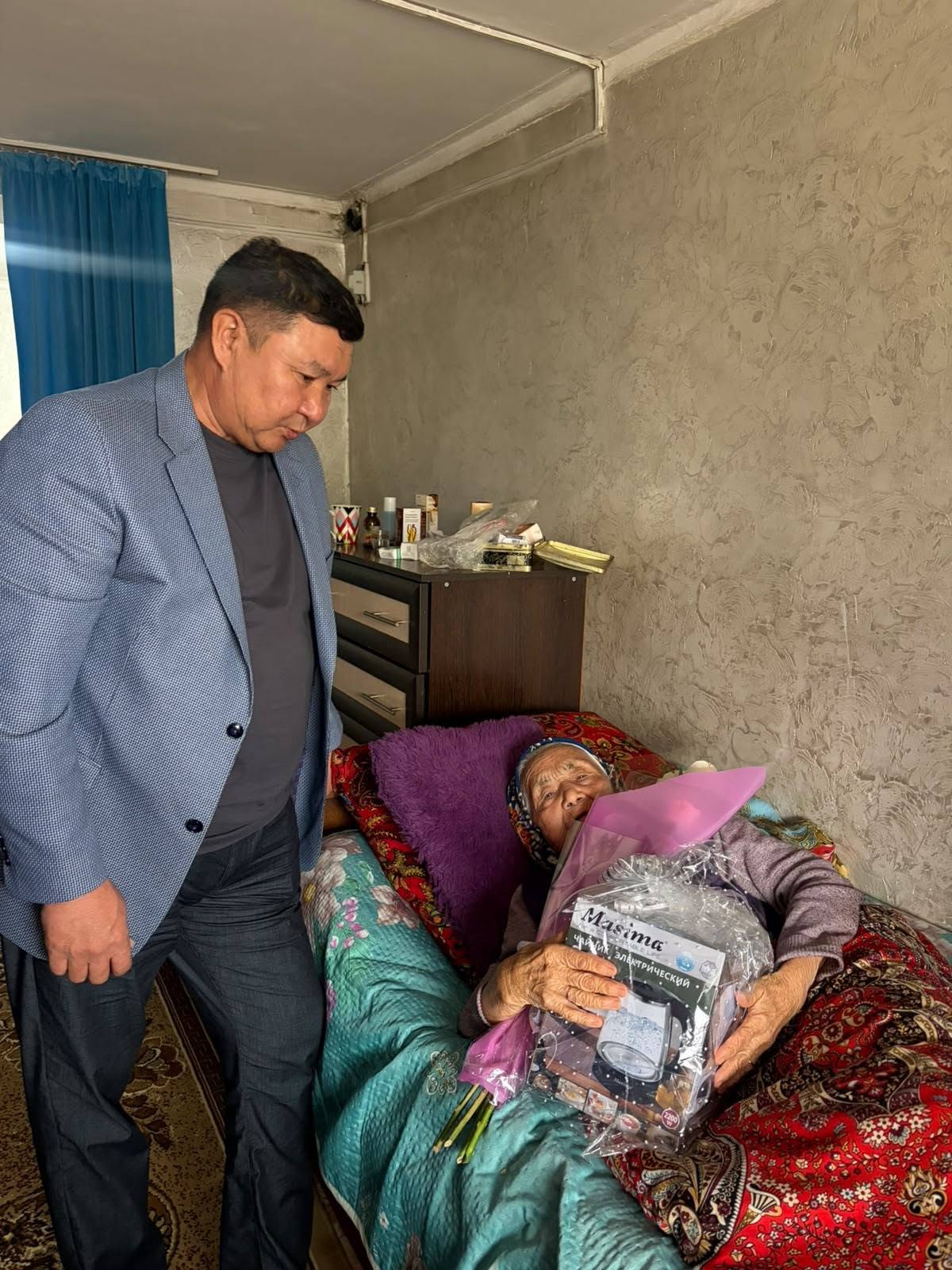 ТРУД УЧИТЕЛЯ ВСЕГДА ДОСТОИН УВАЖЕНИЯ!