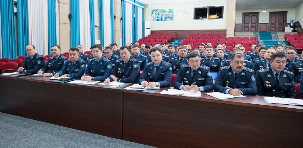 В Комитете административной полиции обсудили вопросы общественной и дорожной безопасности