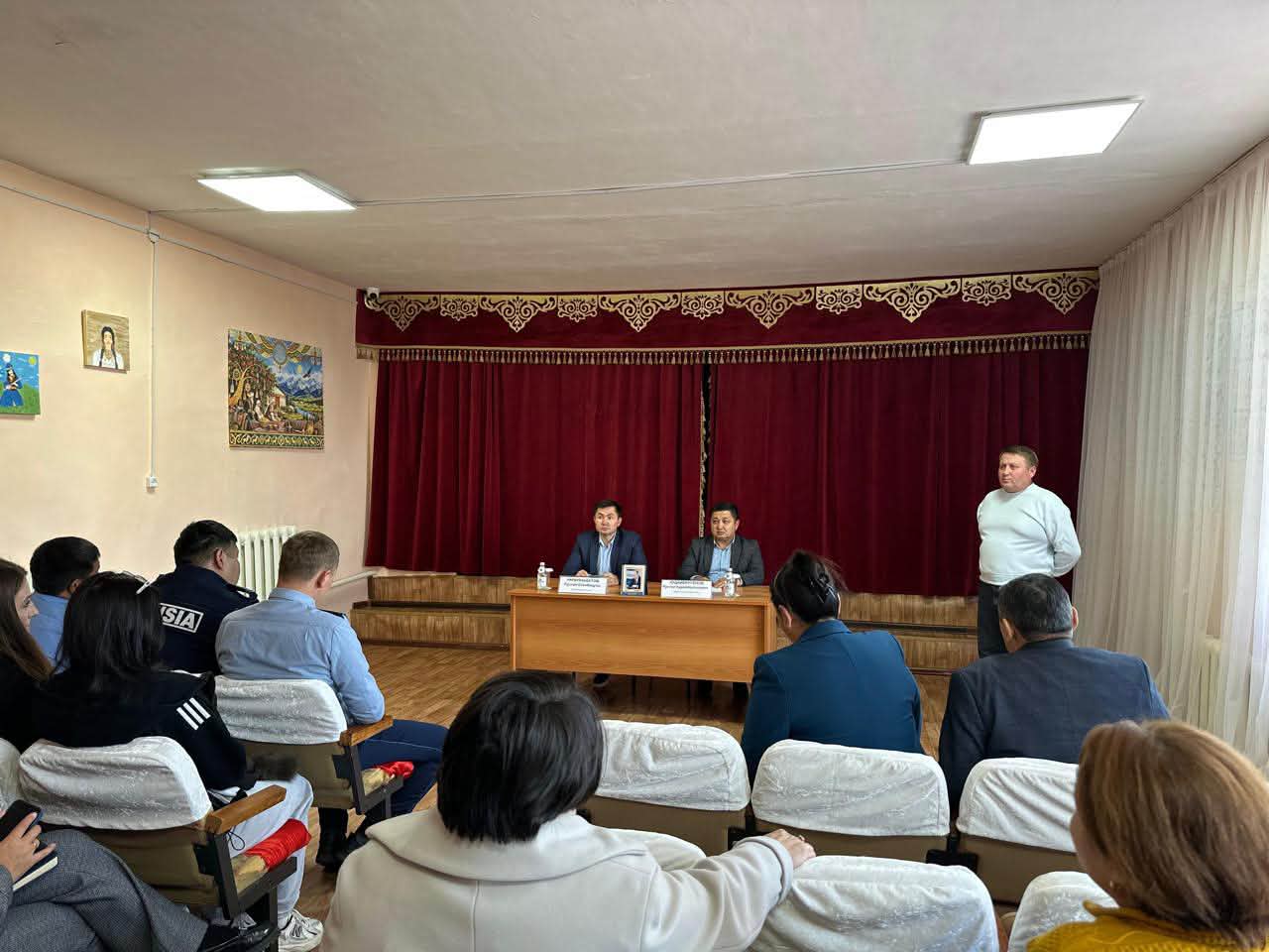 В Осакаровском районе продолжаются встречи акима района с населением