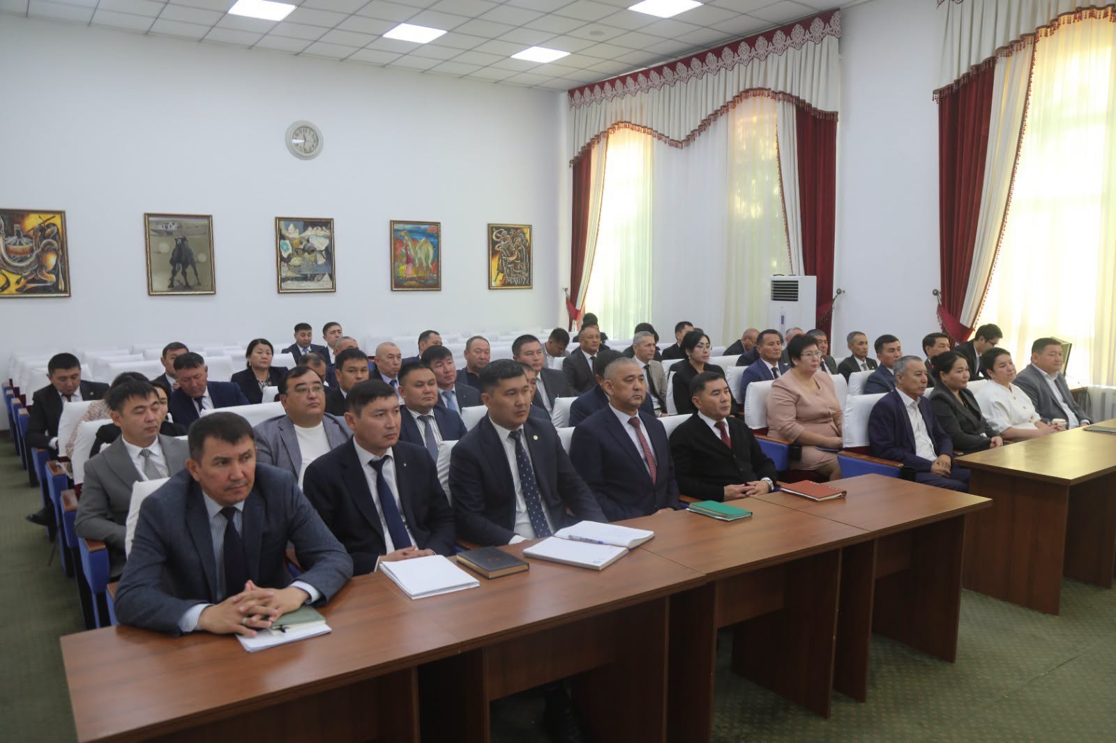 Состоялось заседание комиссии по противодействию коррупции