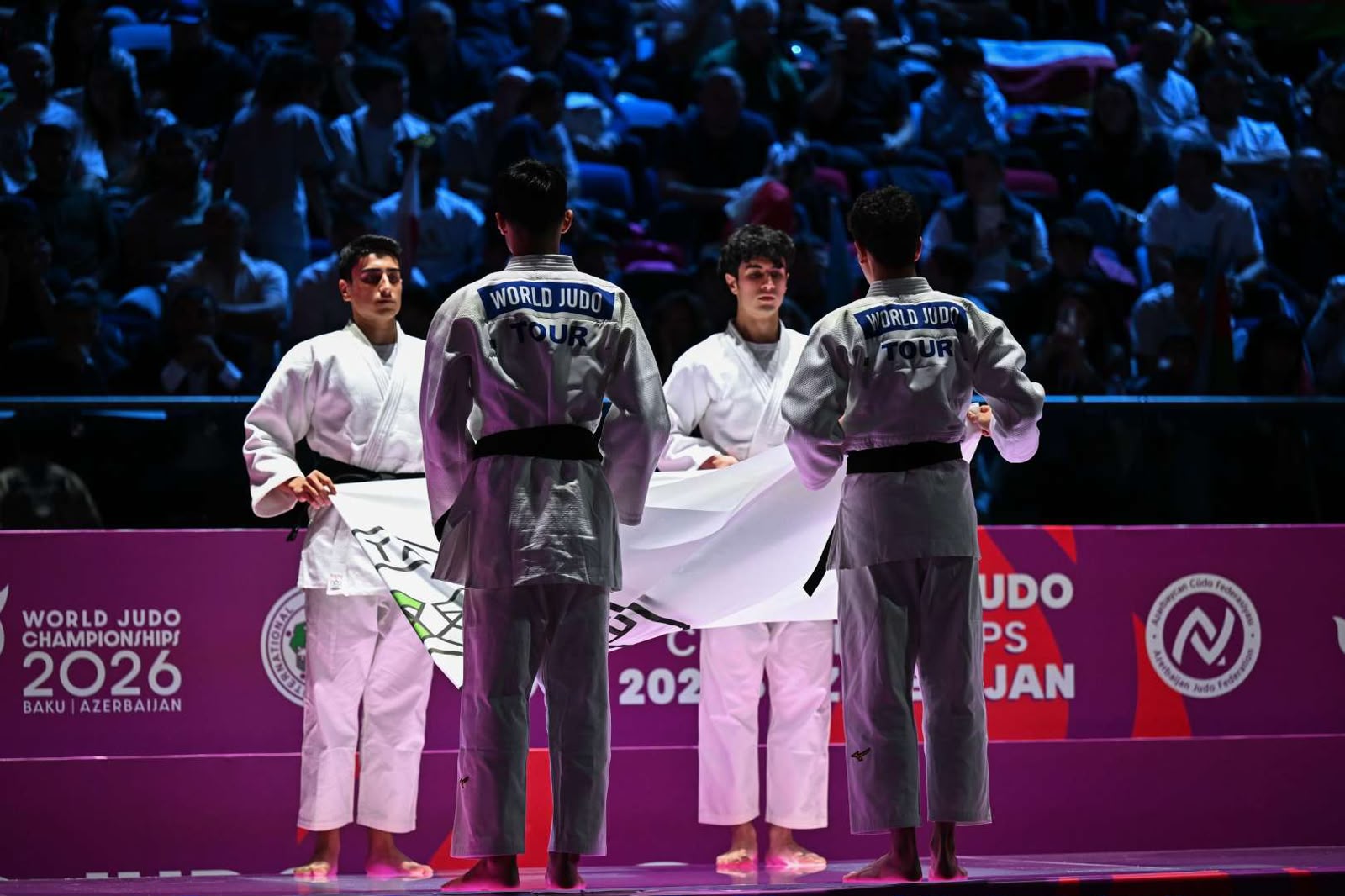Флаг чемпионата мира по дзюдо 2027 года официально передан Казахстану