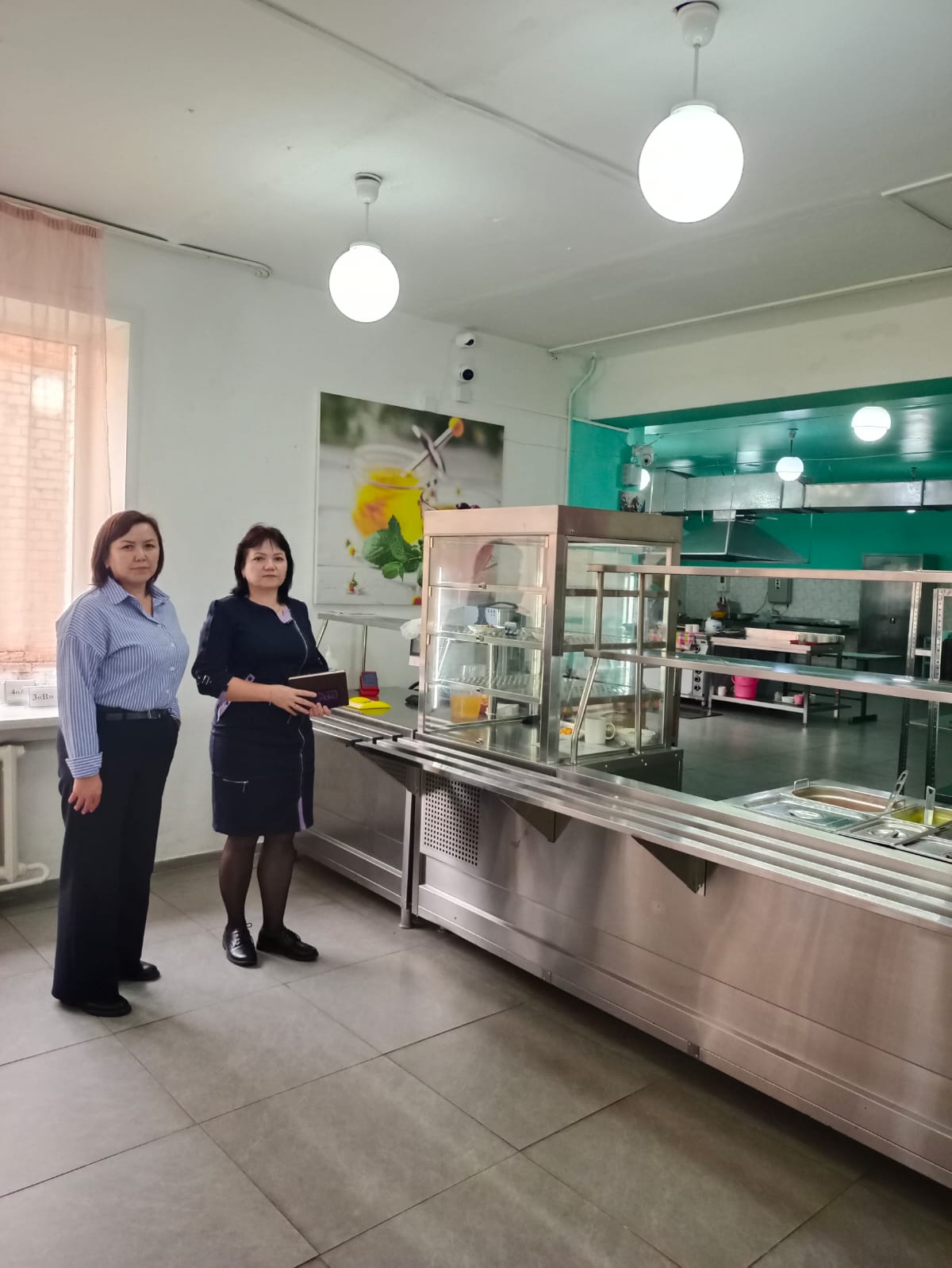 В рамках плана работы межведомственной экспертной группы (МЭГ) продолжается проведение мероприятий по контролю за организацией питания в организациях образования района Алтай.